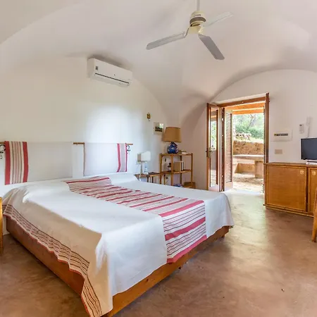 Relais Euterpini San Michele (Pantelleria)