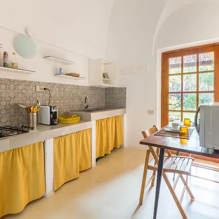 Relais Euterpini * San Michele (Pantelleria)