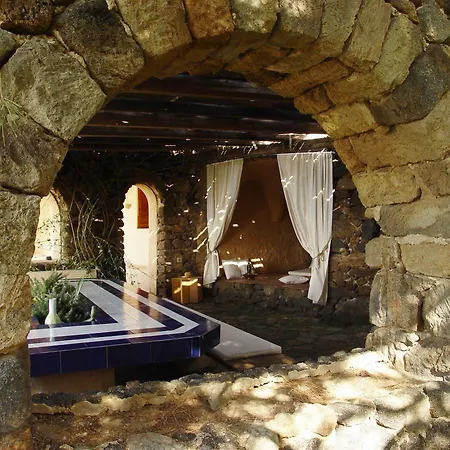 Relais Euterpini * San Michele (Pantelleria)