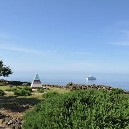 Relais Euterpini * San Michele (Pantelleria)