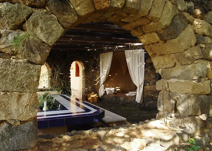 Relais Euterpini * San Michele (Pantelleria)