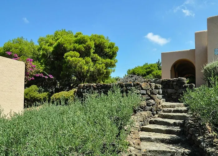 Relais Euterpini * San Michele (Pantelleria)
